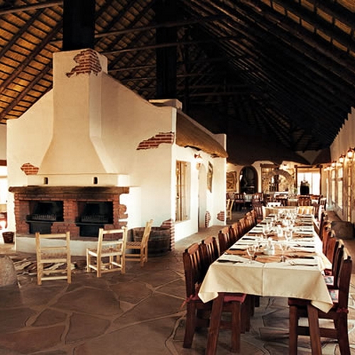 Canon Village, restaurant