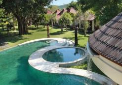 id_ac_rinjanizw2.jpg Puri Rinjani Bungalow zwembad