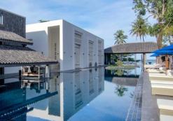th_acco_awa_pool3.jpg