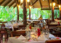 cr_al_villasriomarre.jpg Villas Rio Mar, restaurant