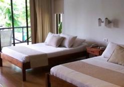 cr_ac_mariposaka1.jpg Mariposa, kamer