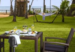 lk_ac_royalpalms_ex.jpg Royal Palms buitenkant