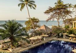 the lovina swimming pool.jpg The Lovina swimming pool