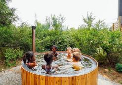 africamps kambati swellendam hottub.jpg AfriCamps at Kam'Bati Swellendam