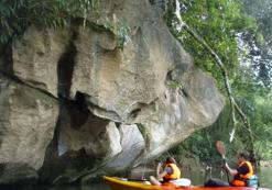Kayaken door de jungle kayaken door de jungle