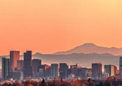 Denver skyline incl rockies