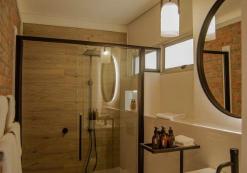 The Windhoek Luxury badkamer