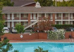 Little America Hotel, exterieur