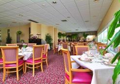 Restaurant Sandcastle Resort at Lido Beach