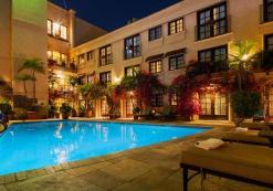 Best Western Plus Sunset Plaza Hotel, zwembad