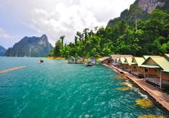 Khao Sok floating houses