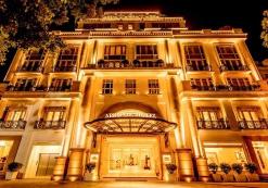 Apricot Hotel