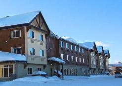 Gray Wolf Inn & Suites, exterieur
