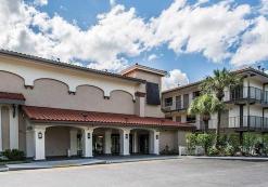 Buitenkant Quality Inn & Suites by the Parks