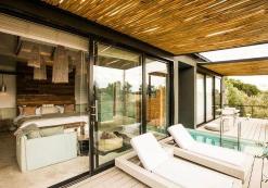 Olive Exclusive Premier Suite deck