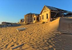 Kolmanskop (nabij Luderitz) Kolmanskop (nabij Luderitz)