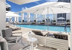 Zwembad Conrad Fort Lauderdale Beach