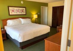 King room Holiday Inn Clearwater Beach