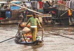 VN_AL_Floating Market