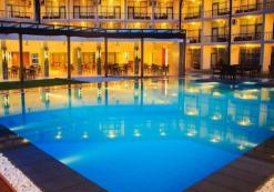 Camelot Beach exterior