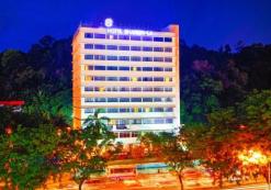 Shangri-La Hotel