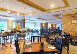 Shangri-La Hotel