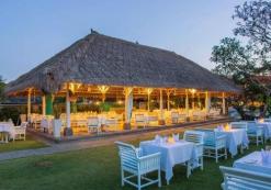 ID_AC_SolBeachHouseRE Sol Beach House, openluchtrestaurant Menega