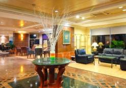 Shangri-La Hotel