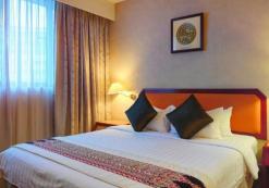 Shangri-La Hotel