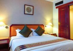 Shangri-La Hotel