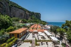 Hotel Le Axidie, overview