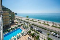 Hotel Pietra di Luna, zwembad