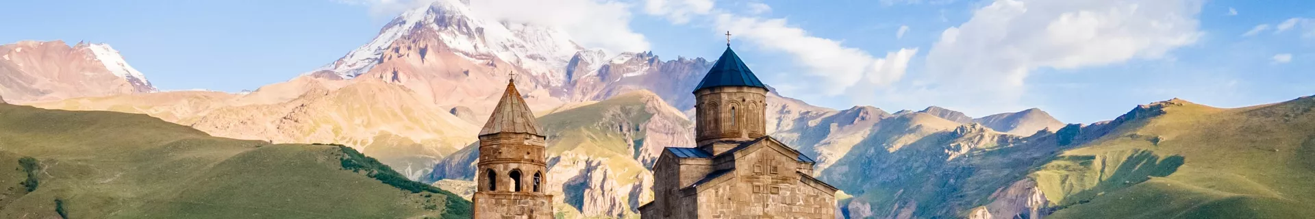 Georgië, Gergeti Trinity met de Kazbek, Kaukasus