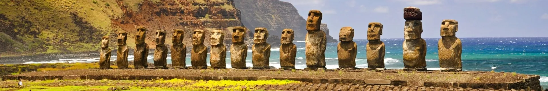 Paaseiland, vijftien imposante Moai-beelden