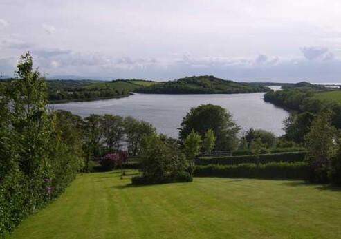 Rossmore Manor B&B, lawn