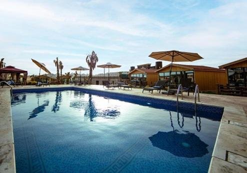 Petra Seasons Luxury Resort, zwembad
