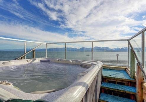 Land's End Resort, jacuzzi