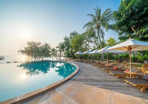 Paradee Resort, zwembad