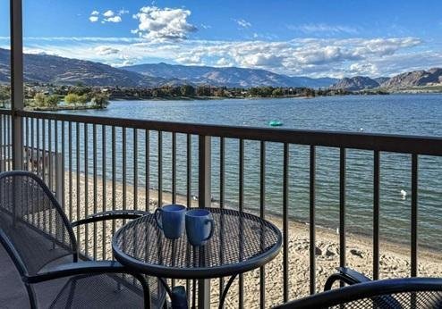 Coast Osoyoos Beach Hotel, uitzicht