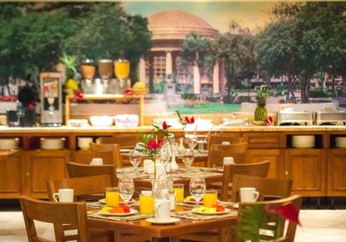 Sleep Inn Hotel Paseo Las Damas, restaurant