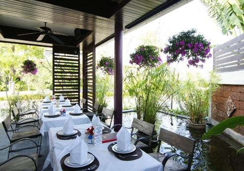 Laluna Resort, restaurant