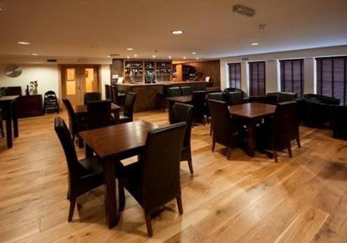 Borve Country, bar