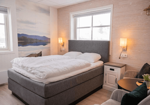 Mefjord Brygge, hotel