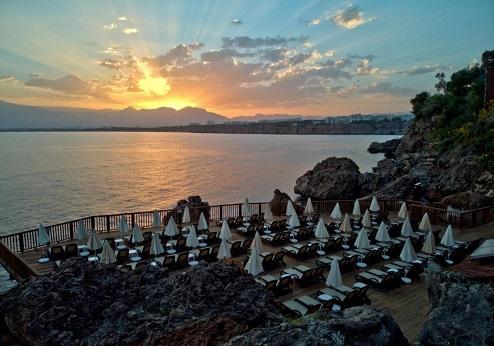 Ramada Plaza Antalya, zwembad
