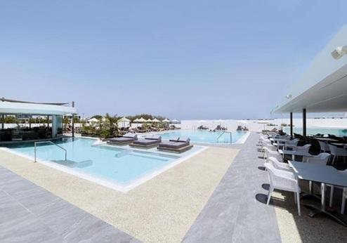 Kapetanios Bay Hotel, zwembad