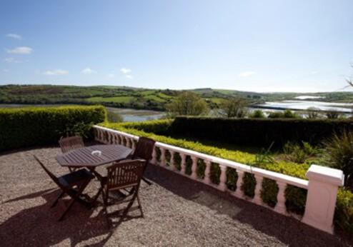 Bridgeview Farmhouse terras