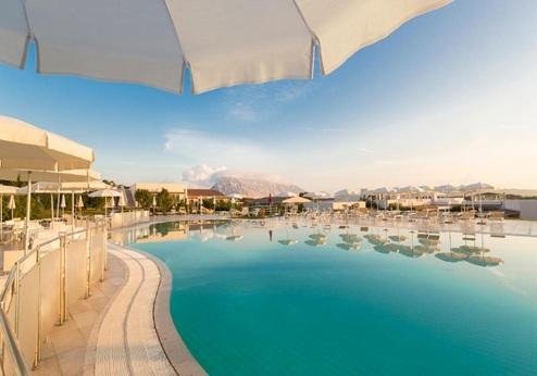 Grande Baia Resort & Spa, zwembad