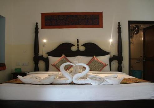 MalJi Ka Kamra, bed
