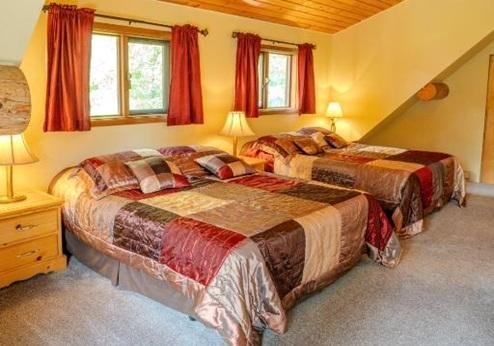 Helmcken Falls Lodge, kamer