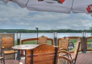 Hotel Anek, terras